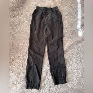 Woman’s Gray Jogger Pants